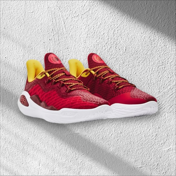 Under Armour Curry X Bruce Lee Collection Sneakers (NWT) - Picture 1 of 8